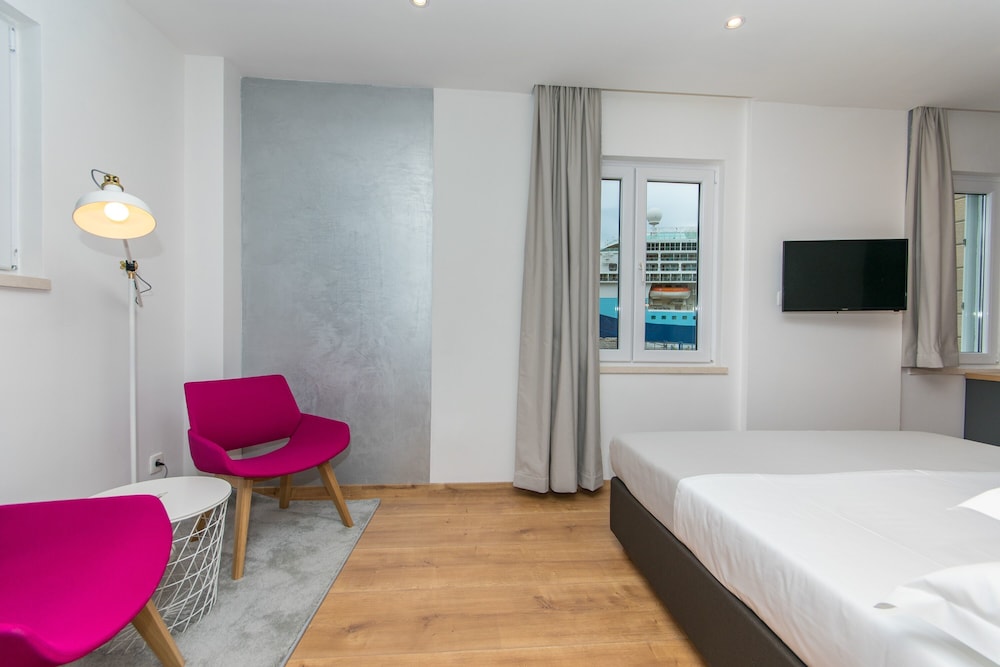 Ora Luxury Rooms 32/44