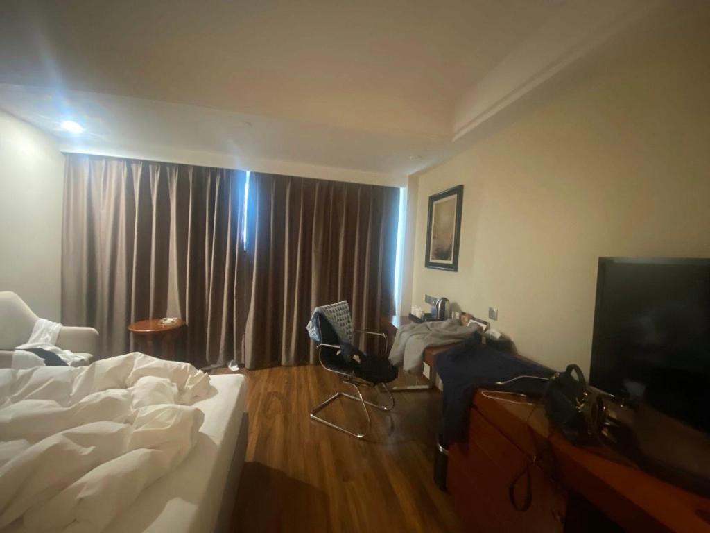 Rezen Kingtown Hotel (Chongqing Liangping) 17/53