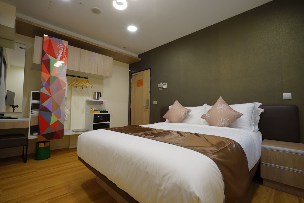 Five6 Hotel Splendour 23/75
