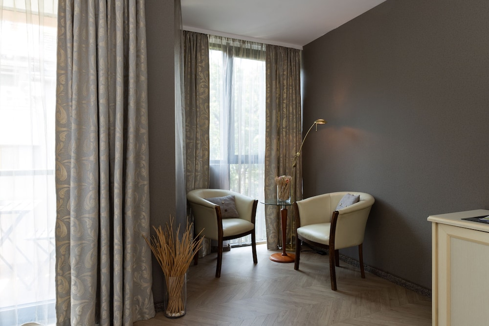 St. George Hotel 20/50