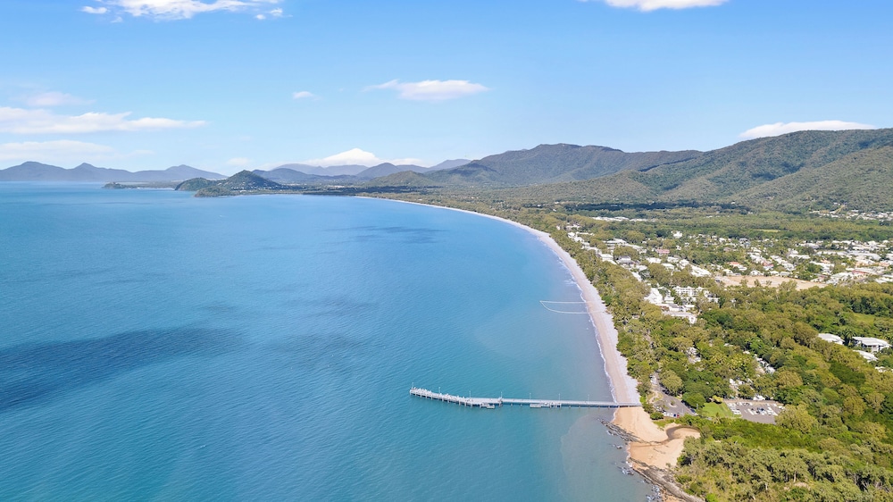 Apartment 316 at Sea Temple Palm Cove 39/50