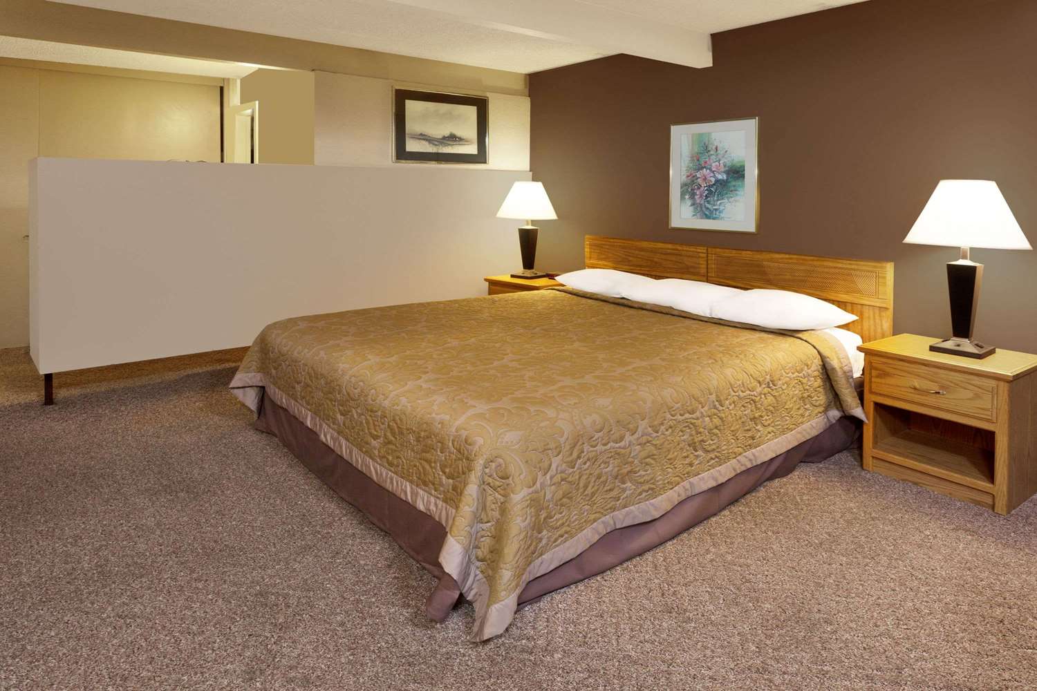 Costa Mesa Inn 3/12