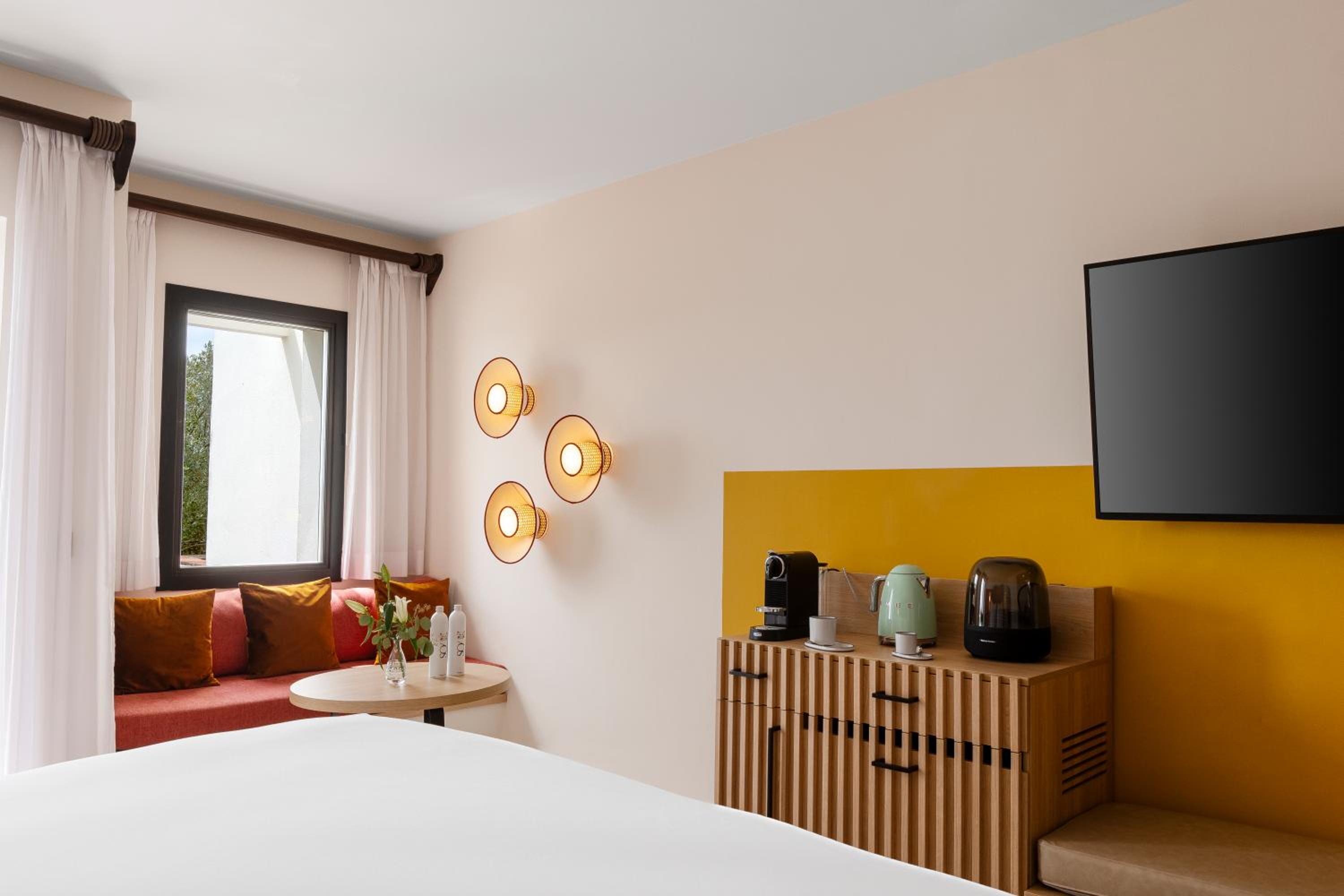 غرفة مريحة بسرير مزدوج، SO/Sotogrande Spa & Golf Resort Hotel 8/10