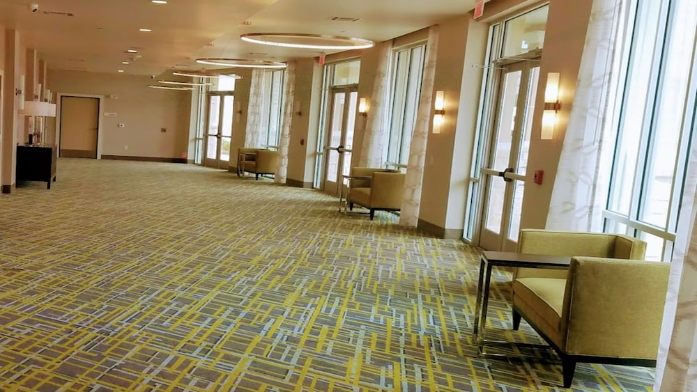 Holiday Inn & Suites Houston NW - Willowbrook 7/60