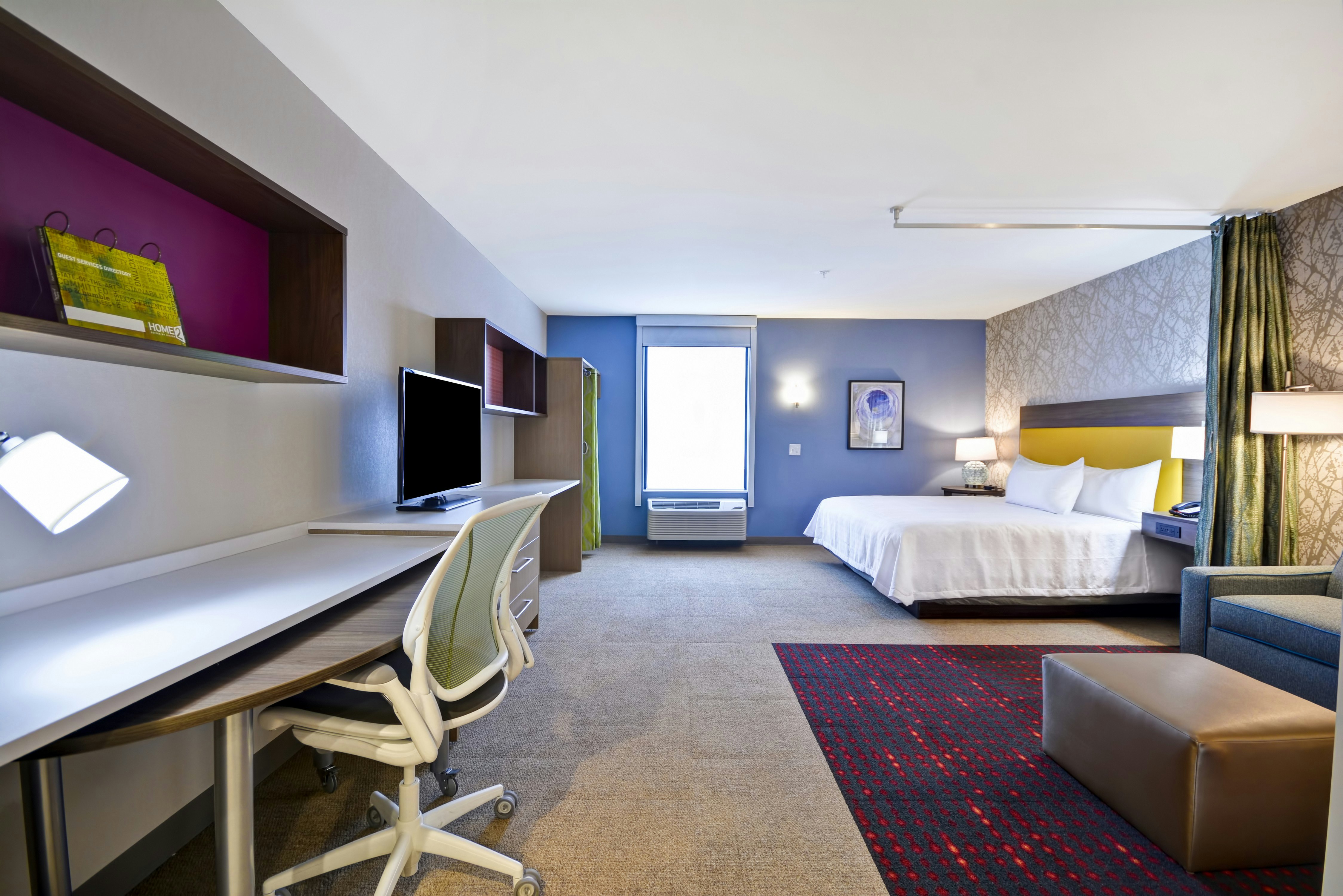 STUDIO, KING BED, ACCESSIBLE