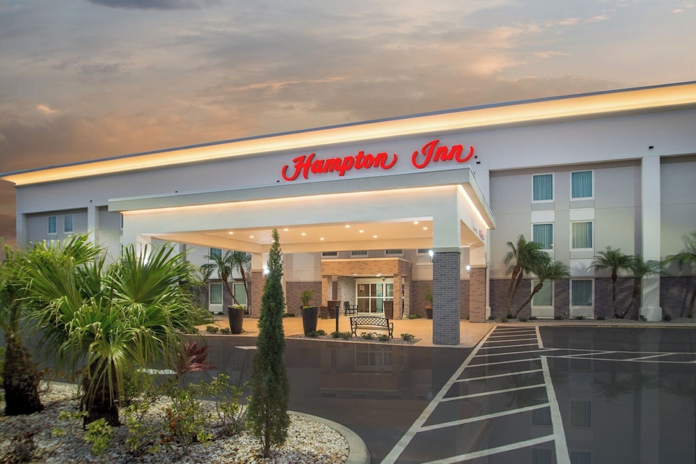 Holiday Inn Express Hotel and Suites Port Charlotte 1/34
