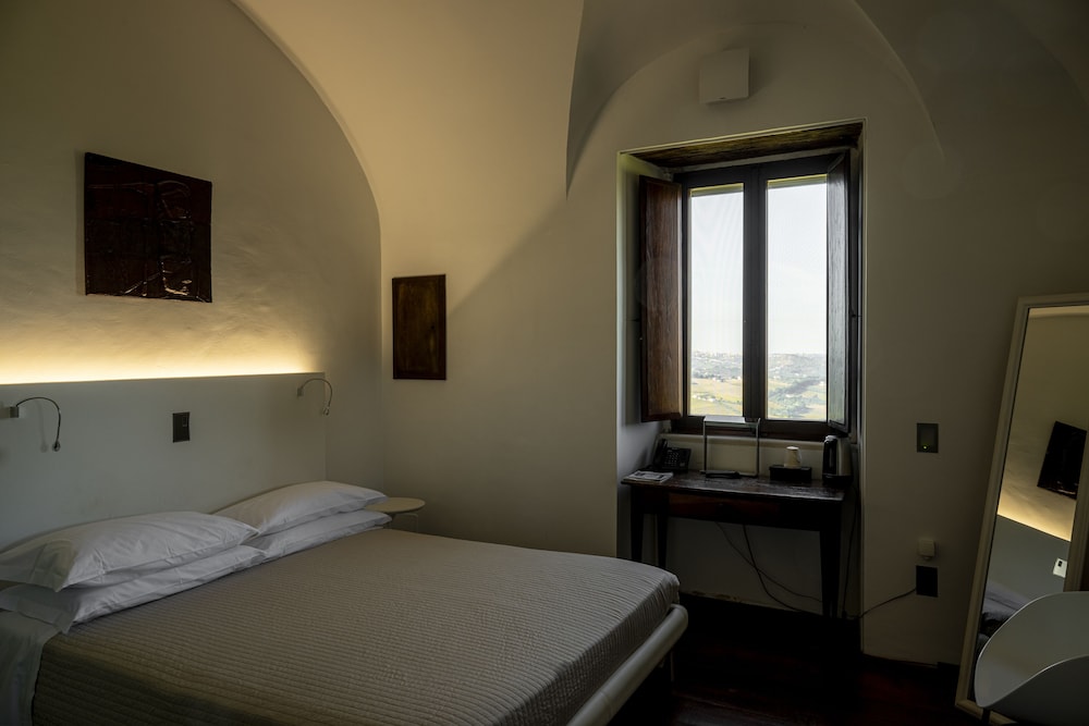 CASTELLO DI SEMIVICOLI 4/44
