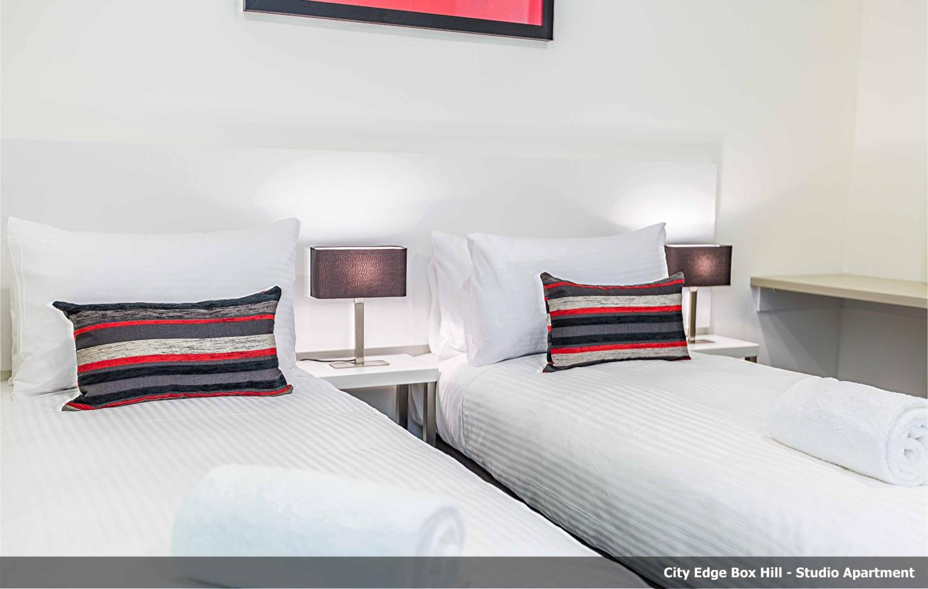 Courtyard, Studio, Apartment, Queen Bed