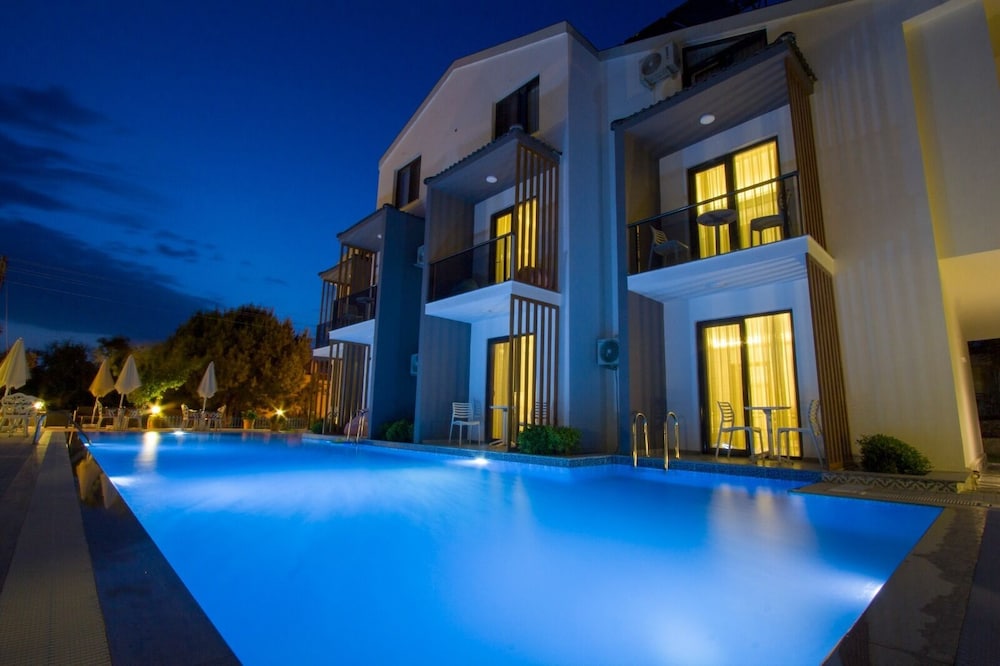 Pegasus Hotel & Villa 7/50