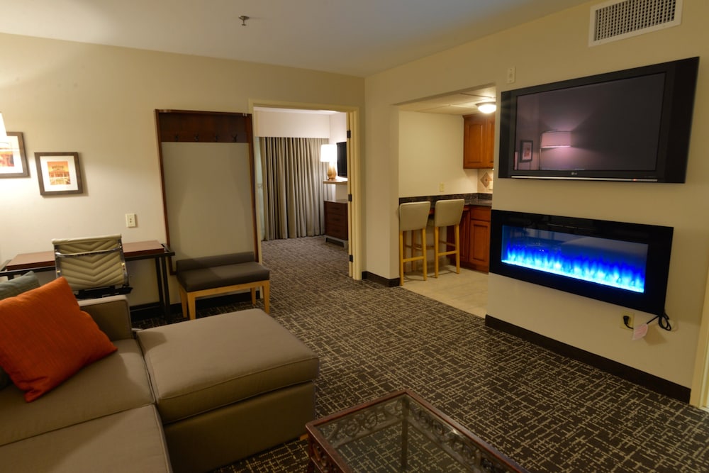 Holiday Inn Hotel Suites Minneapolis Lakeville 18/46
