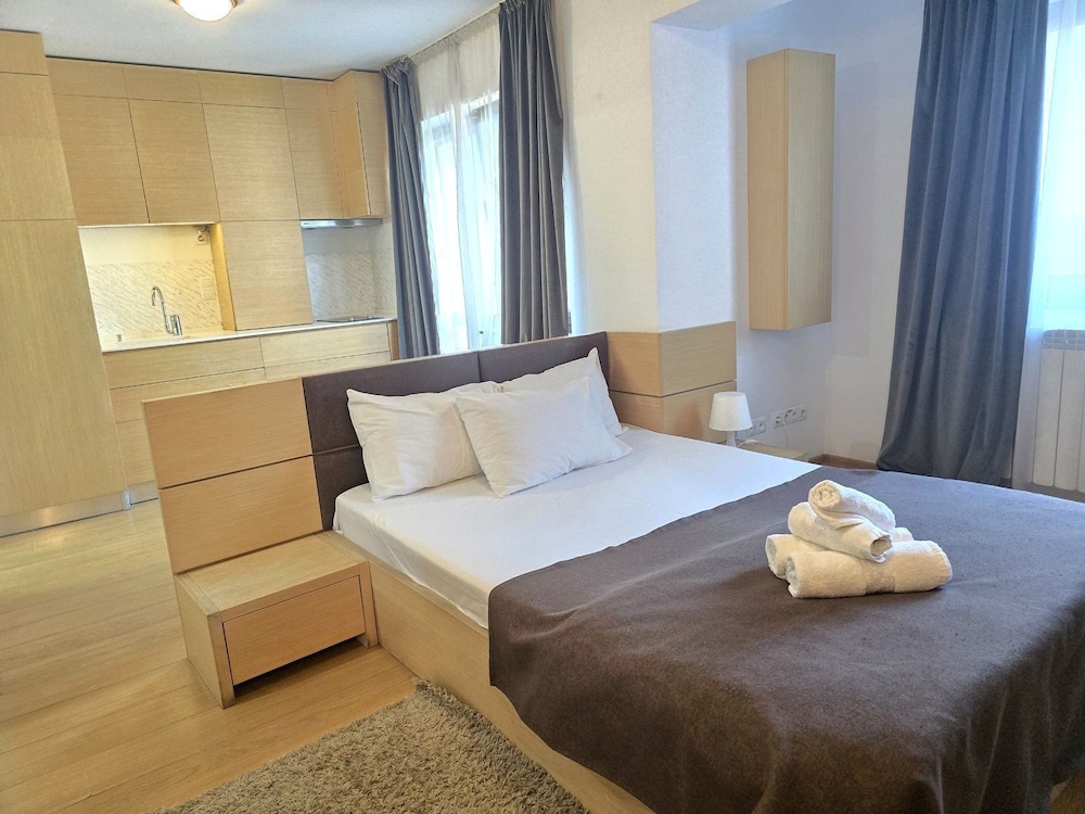 Decebal Residence Apartments 20/80