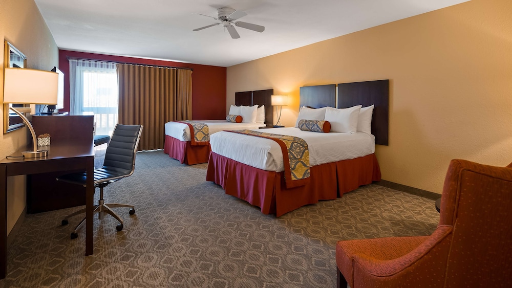 Best Western Plus Monterey Inn 41/46