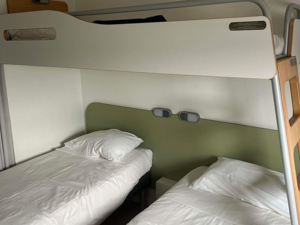 Ibis Budget Roanne 39/63
