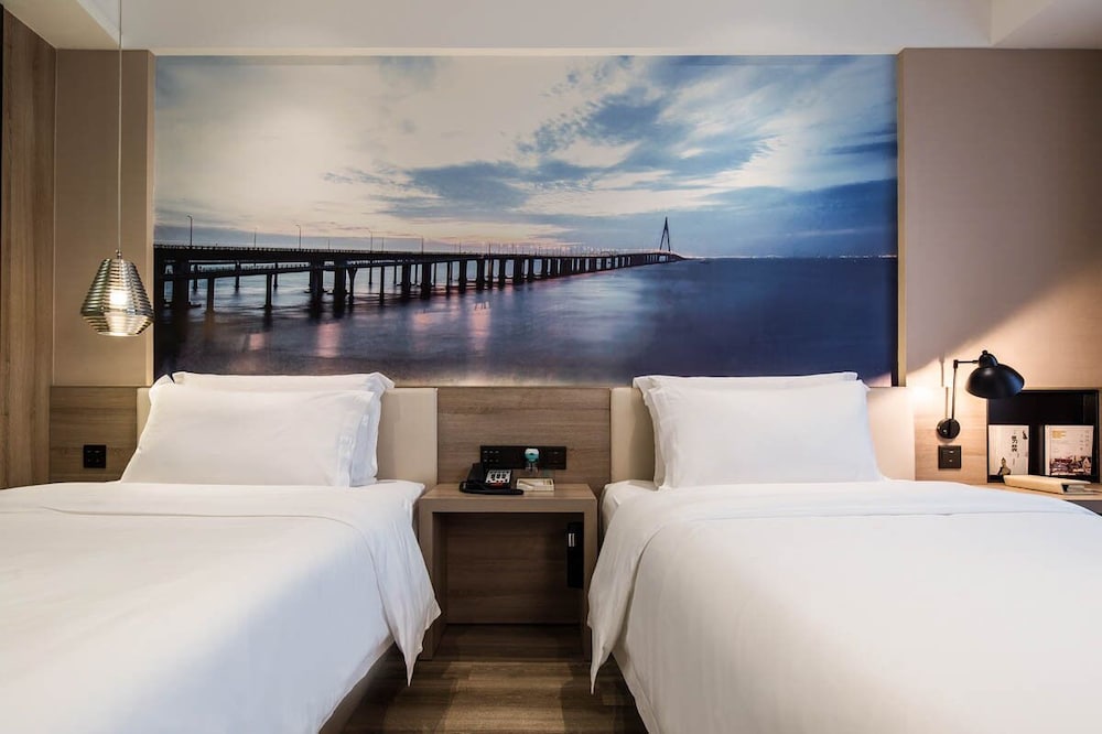 Atour Hotel Ningbo Tianyi Square 8/30