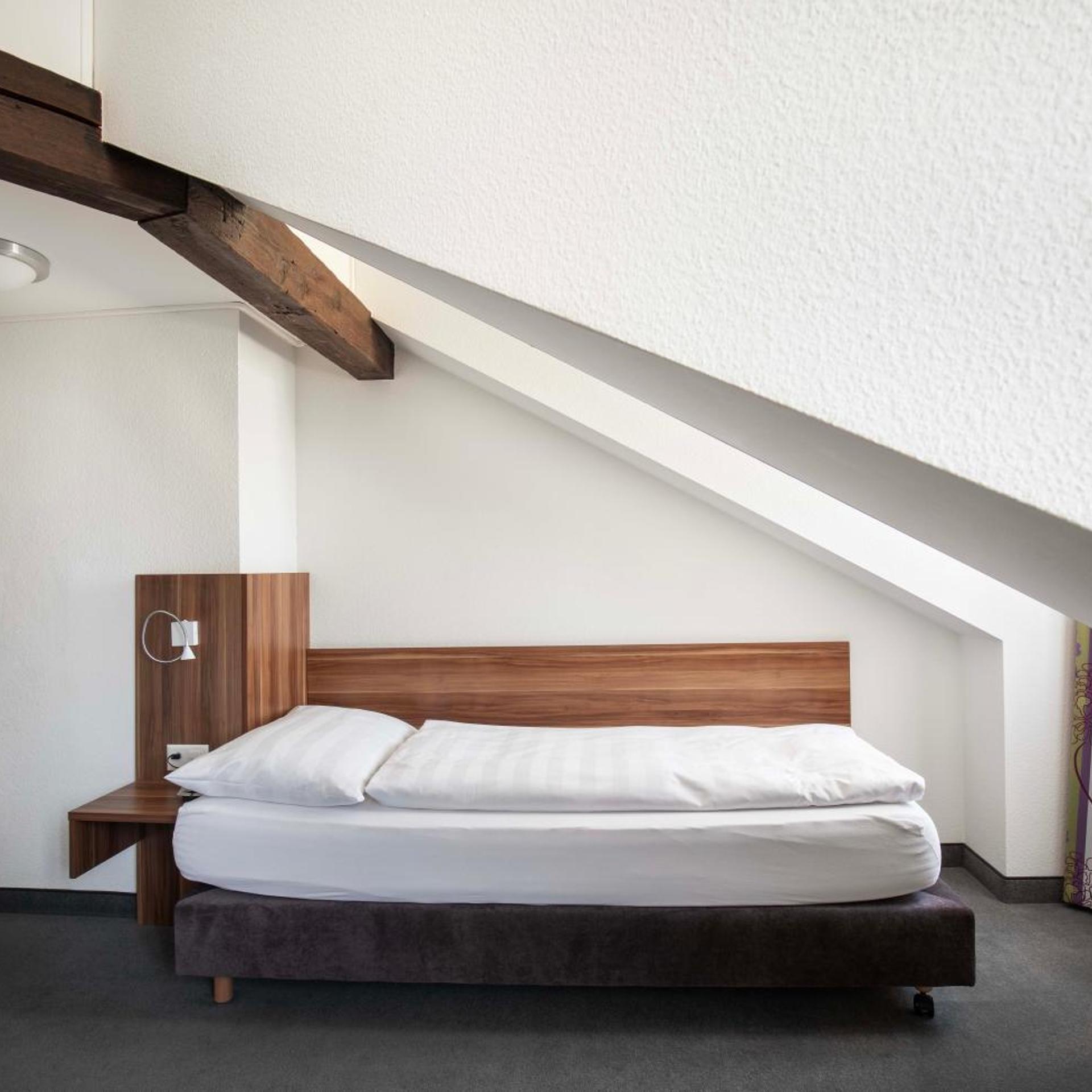 Room, Single, Attic
