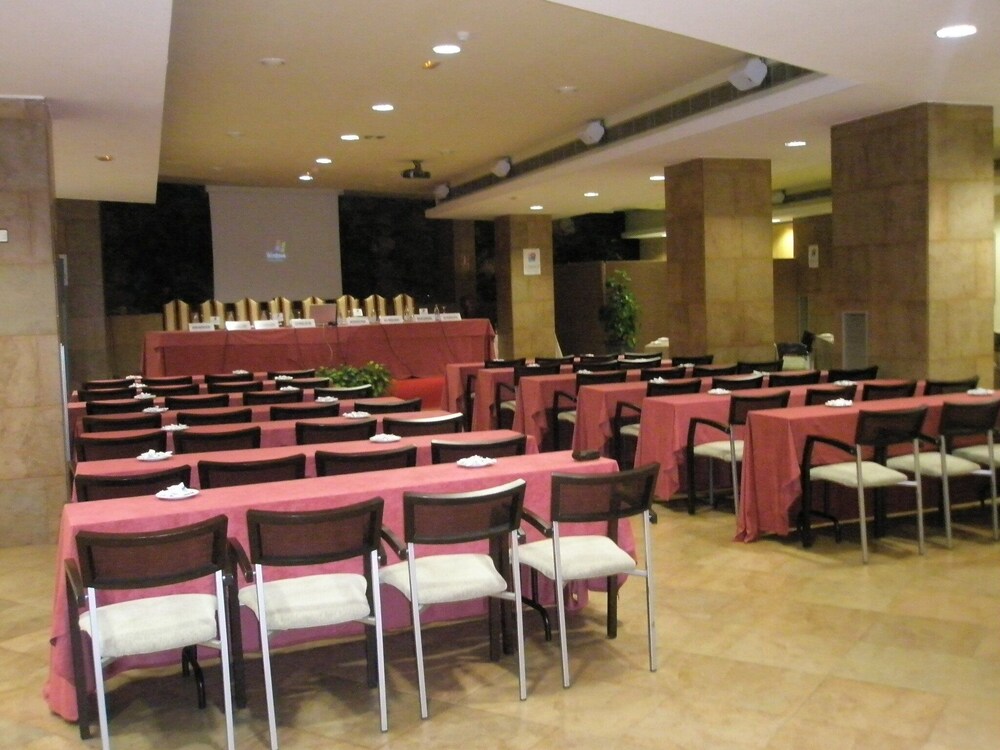 Senator Aguilas Hotel 39/49