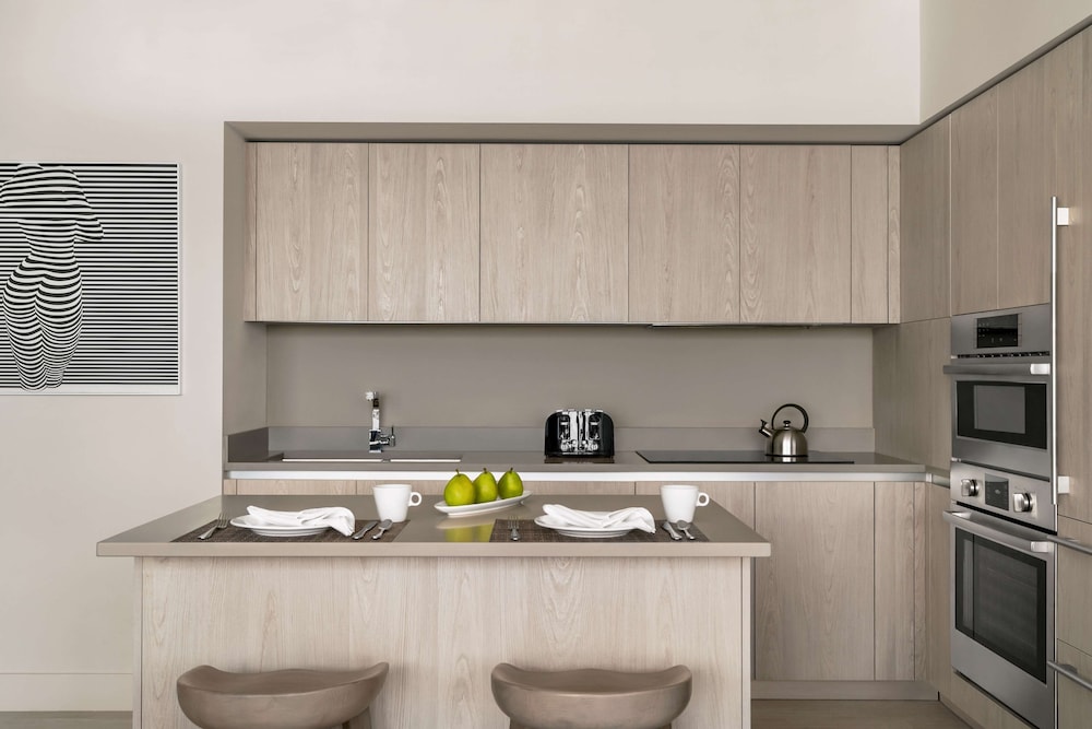 Hyde Beach House 51/63
