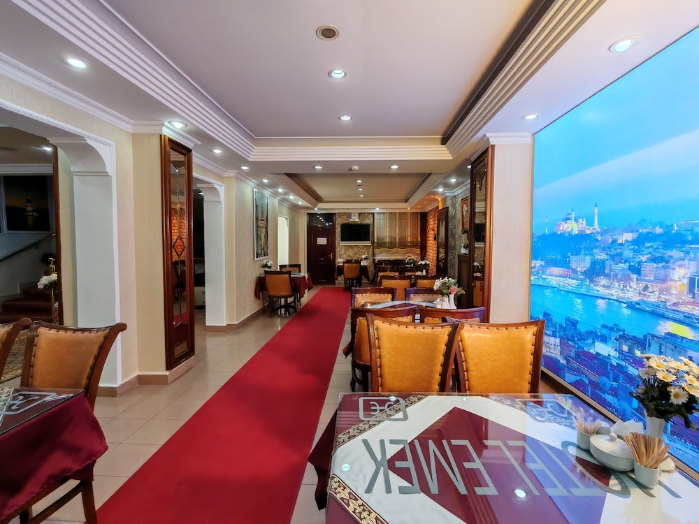 Sirkeci Emek Hotel 50/64