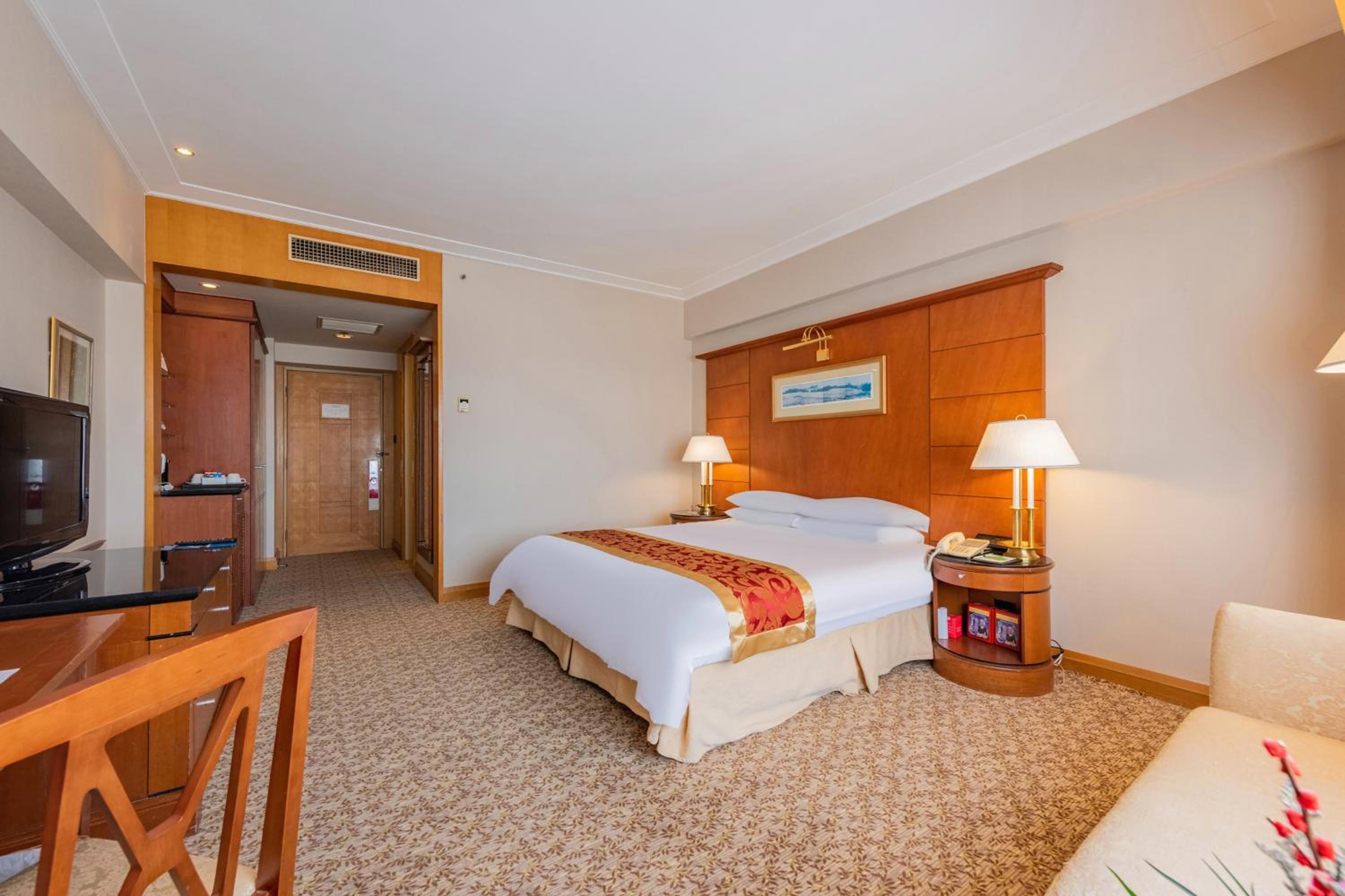 STANDARD, KING BED