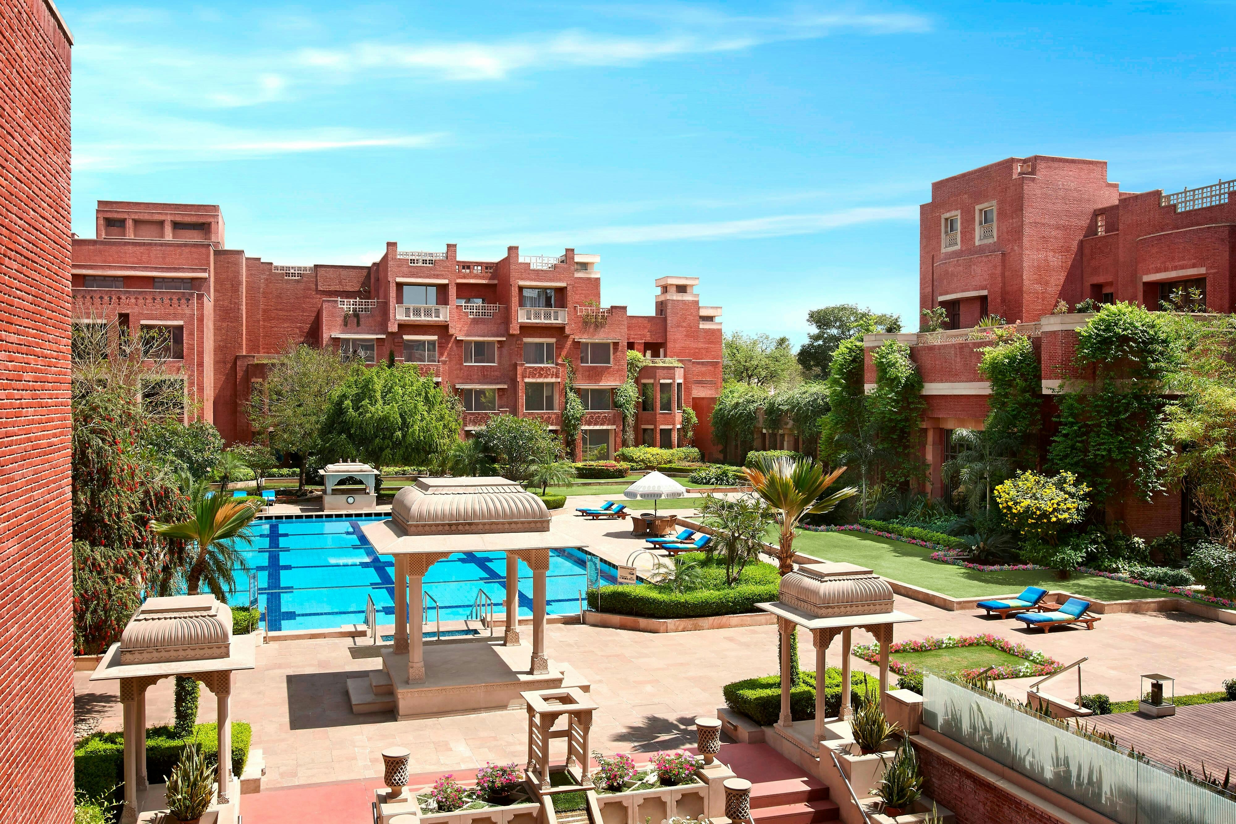 ITC RAJPUTANA, A LUXURY COLLECTION HOTEL 43/44