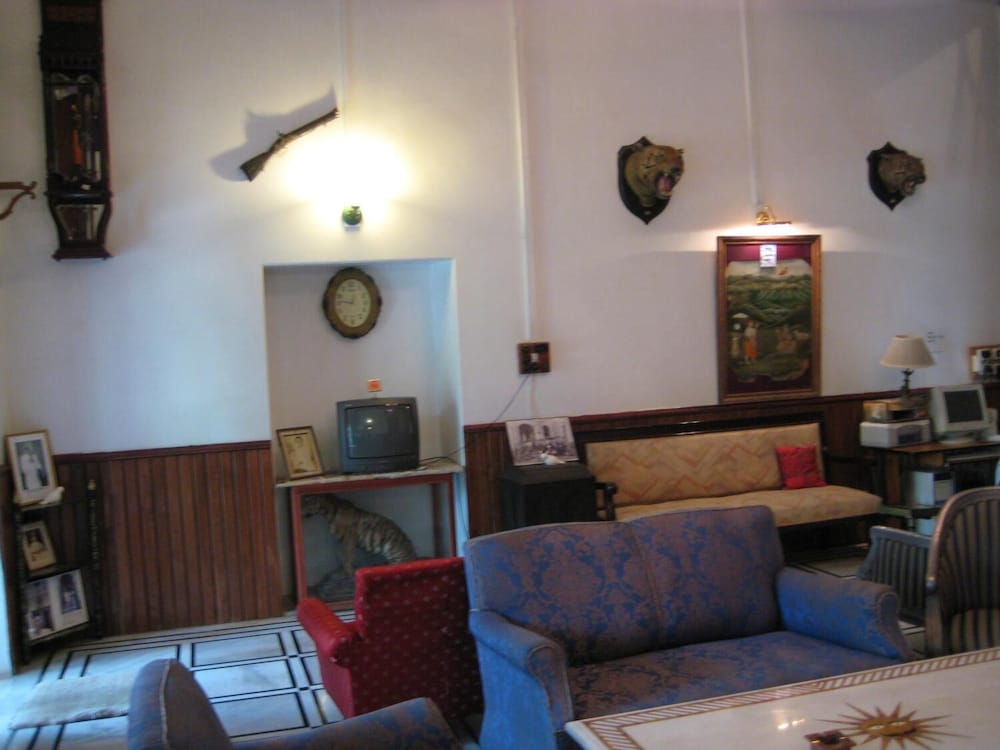 HOTEL RANGNIWAS PALACE 33/52