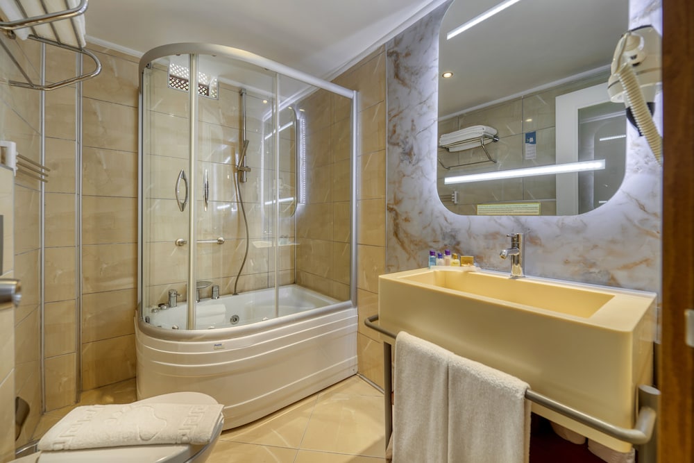 Dogan Hotel 44/72