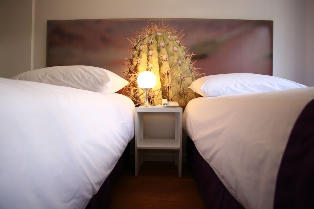 INFINITO HOTEL 11/47