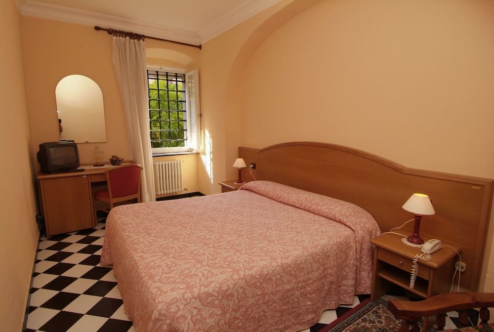 Villa Fieschi Hotel 25/49