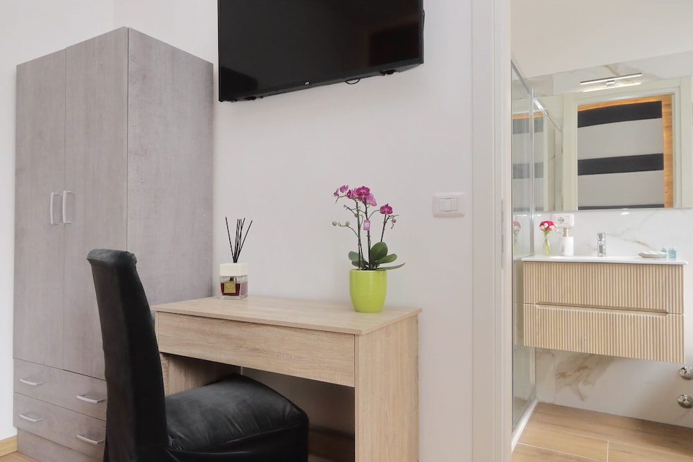 I Pini Di Roma - Rooms & Suites 63/71