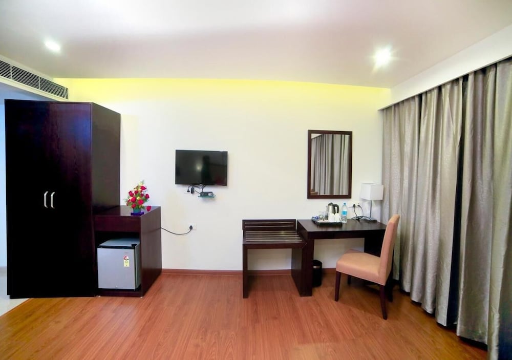 Triguna Clarks Inn Kurnool 21/29