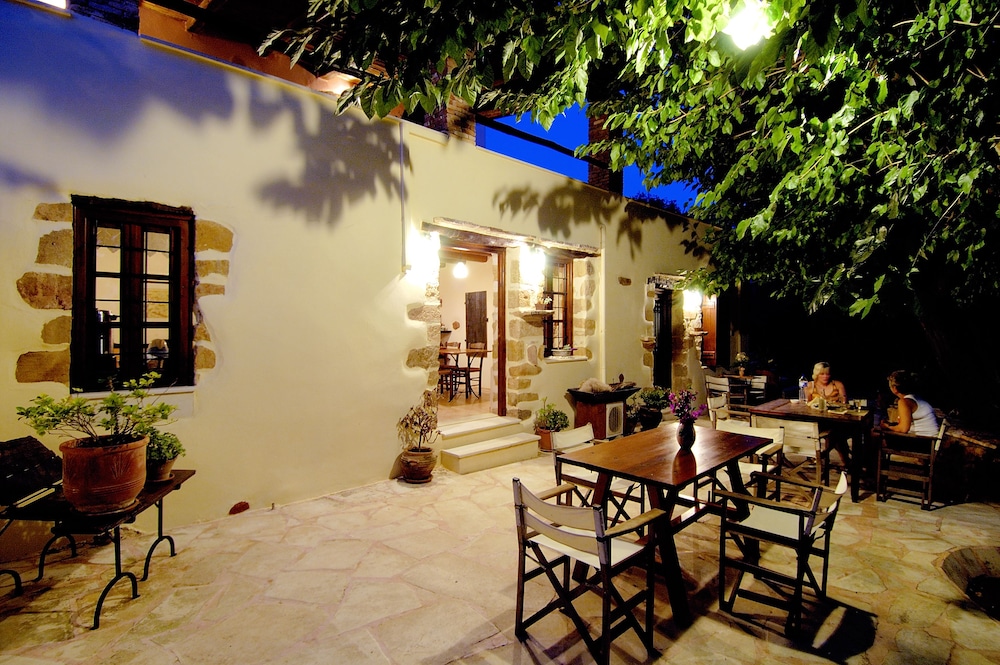Elia Traditional Hotel & Spa 45/50