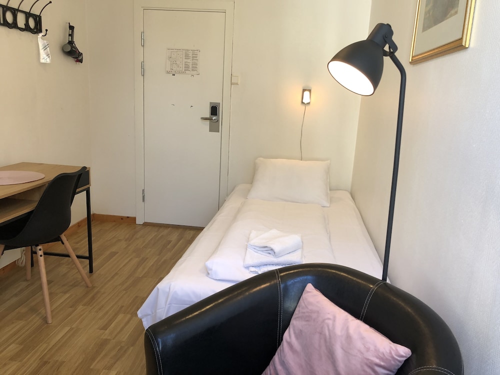 Ami Hotel 18/50
