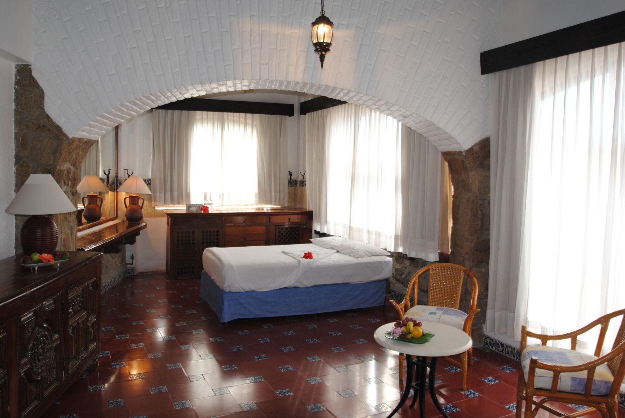 Master, Suite
