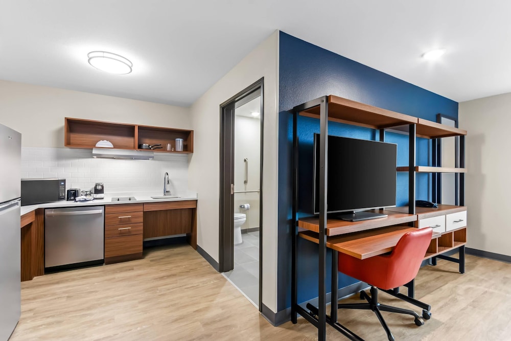 Everhome Suites Panama City Beach - 30A 47/60