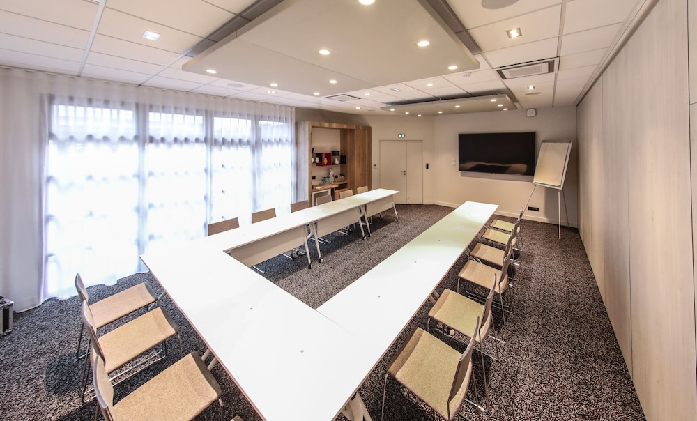 ibis Styles Clermont Ferrand Republique 39/48