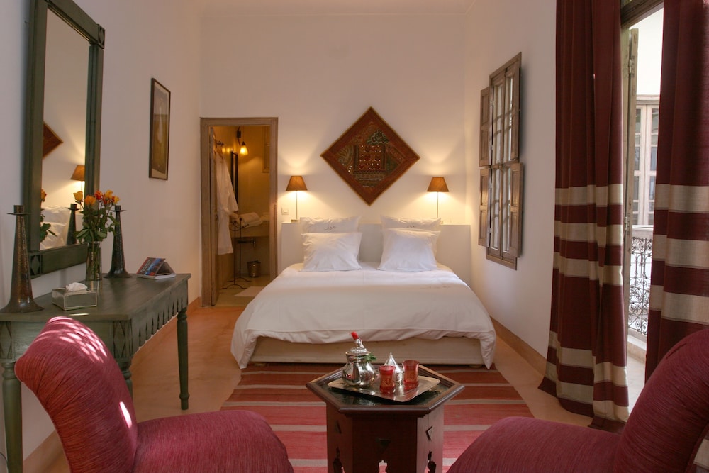 Riad Altair 16/50