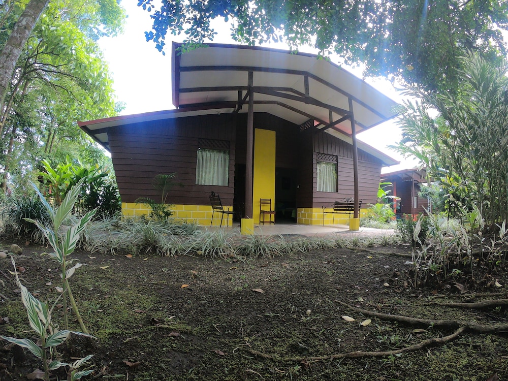 Cabinas Faro Arenal 4/50