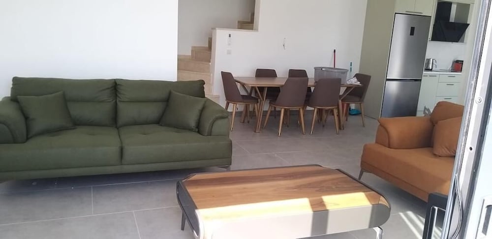 Ibak Sunny Houses 32/50