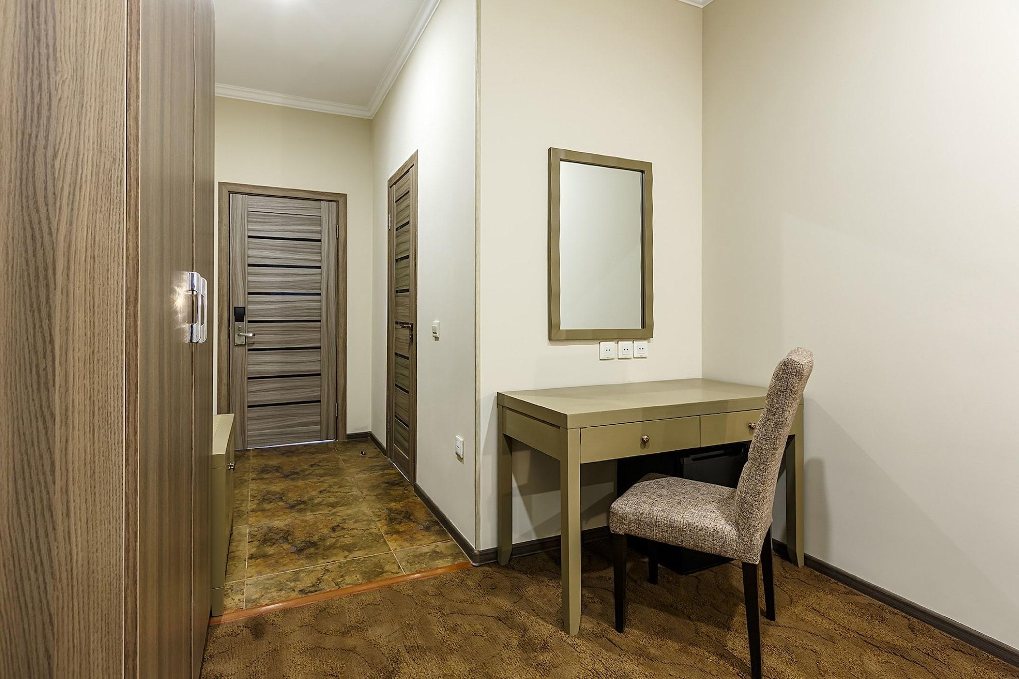 Renion Hotel Almaty 80/80