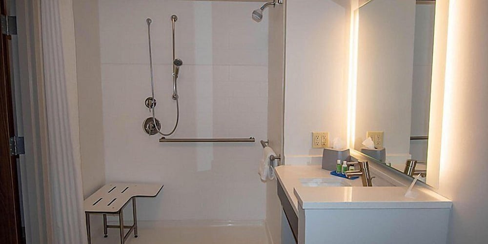 Holiday Inn Express Buffalo NE - Lockport 20/62