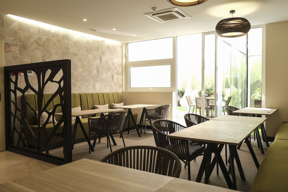 The Leaf Boutique Hotel - Adults Only 57/68