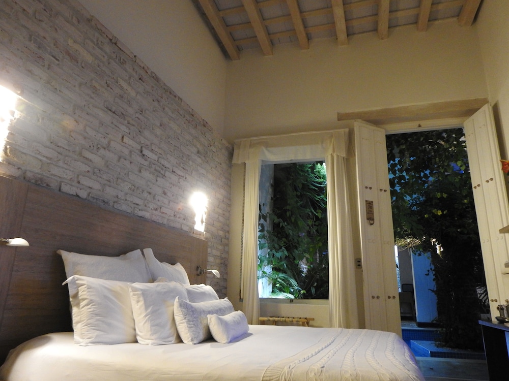 HOTEL BOUTIQUE DON PEPE 36/72