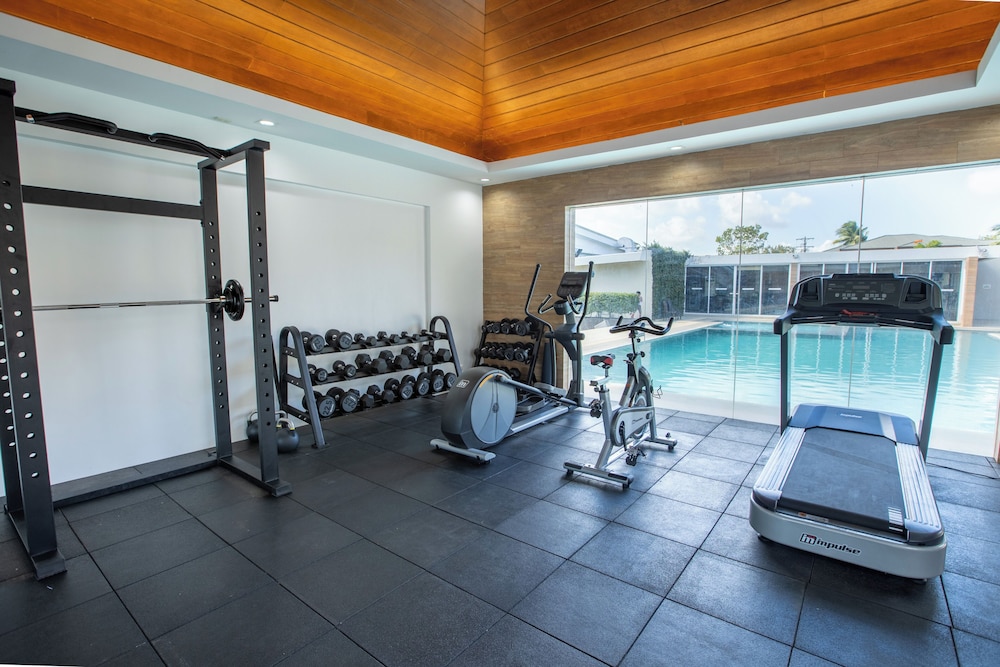 Holiday Suites Hotel Amp Resort 27/50