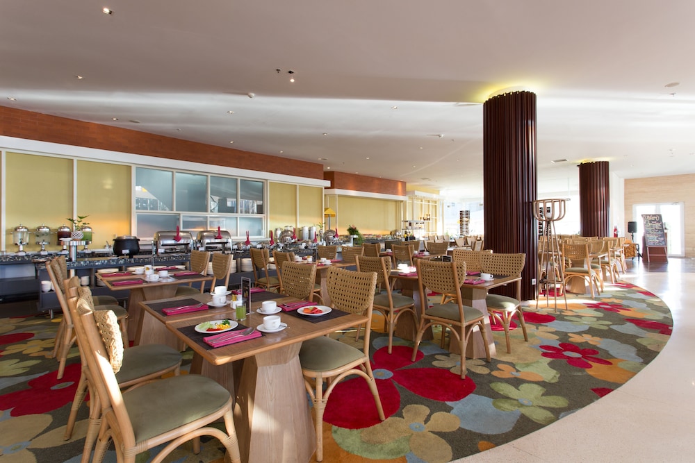 Amarta Hills Hotel And Resort 40/50