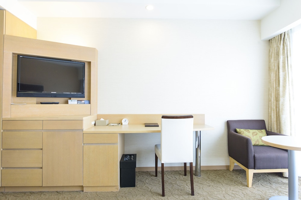Nishitetsu Resort Inn Naha 59/72