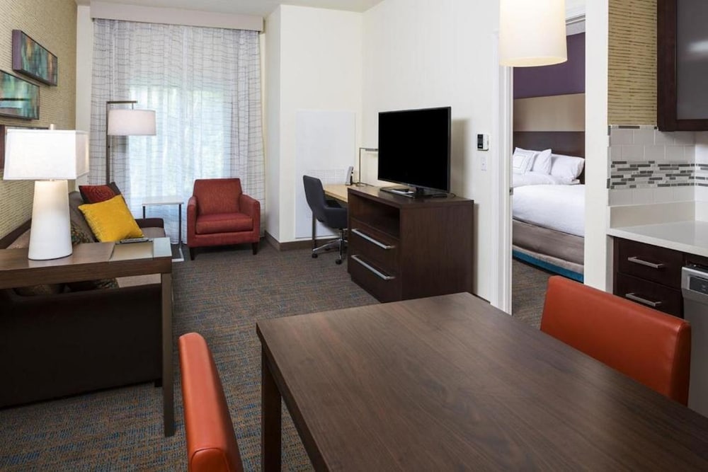 Residence Inn By Marriott Atlanta Mcdonough 30/48