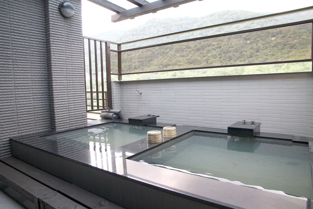Peace Area Hot Spring Hotel 24/42