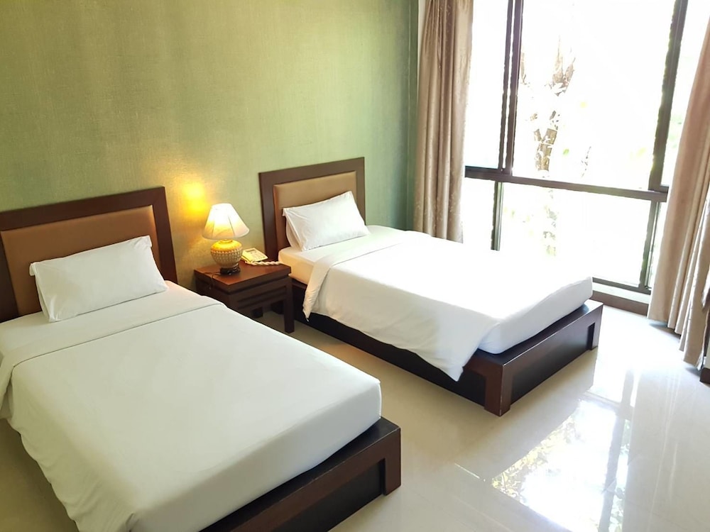 Srilamduan Hotel 12/50