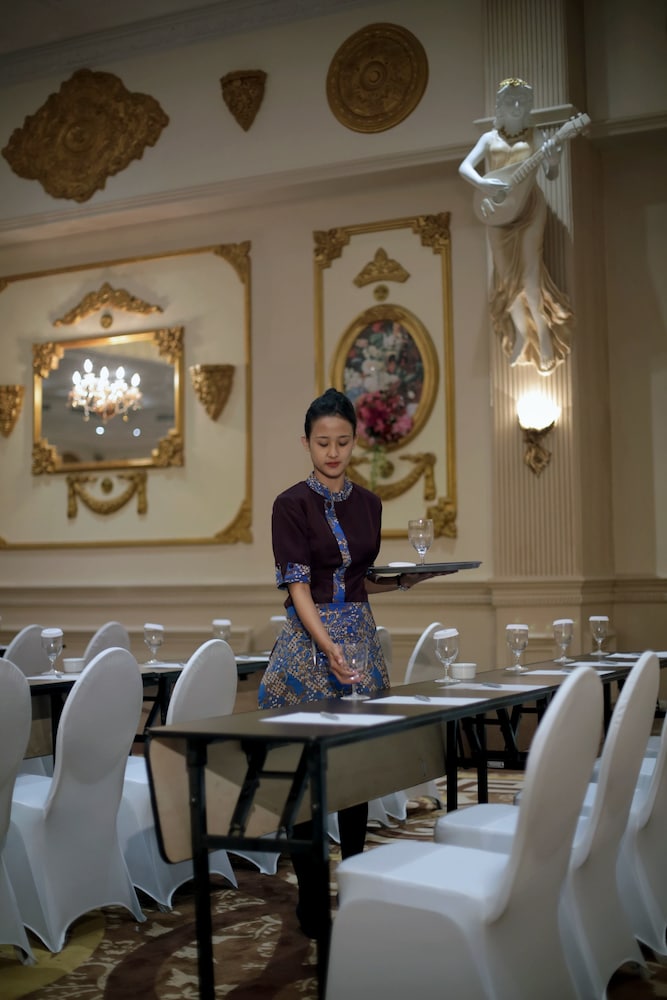 Aston Banyuwangi Hotel & Conference Center 40/50