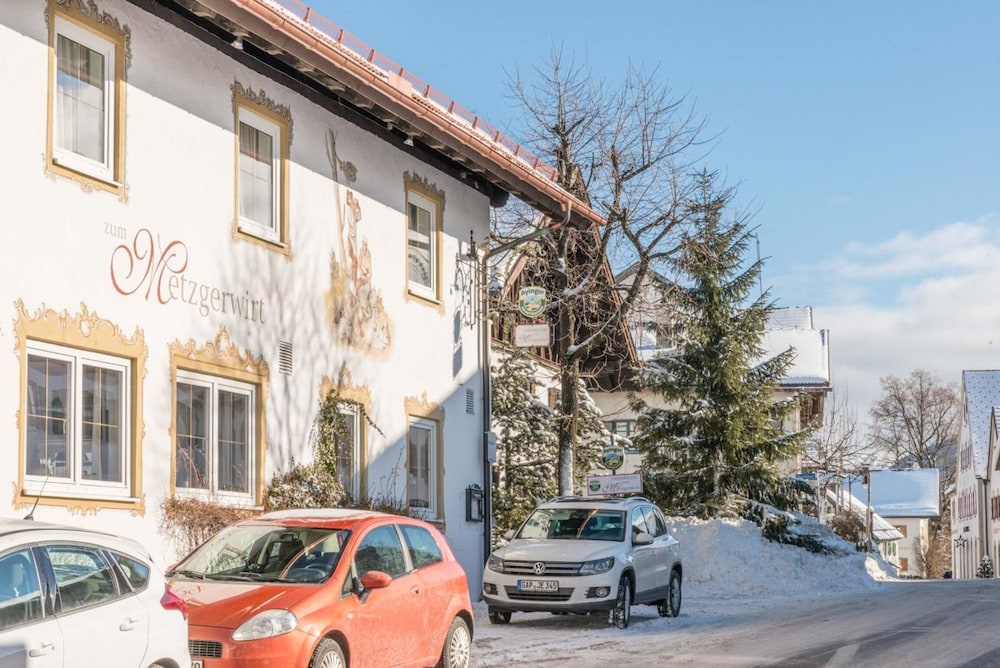 Landhotel Zum Metzgerwirt 23/28